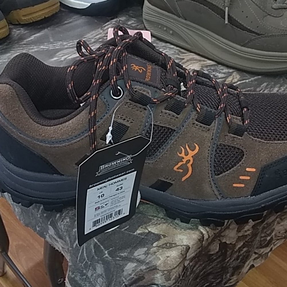 Browning mens shoes size 10 new with box